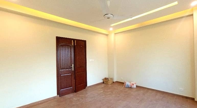 10 Marla Spacious Flat Is Available In Askari 11 - Sector D For rent 2