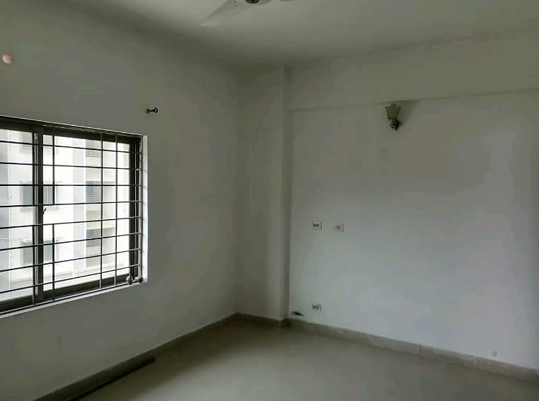 A 10 Marla Flat Is Up For Grabs In Askari 3