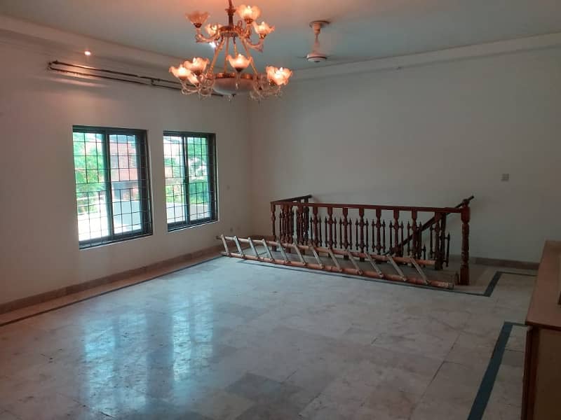 1 kanal upper portion Available for Rent phase 3 w block 0