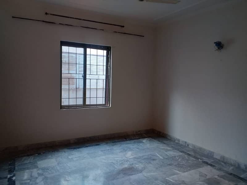 1 kanal upper portion Available for Rent phase 3 w block 2