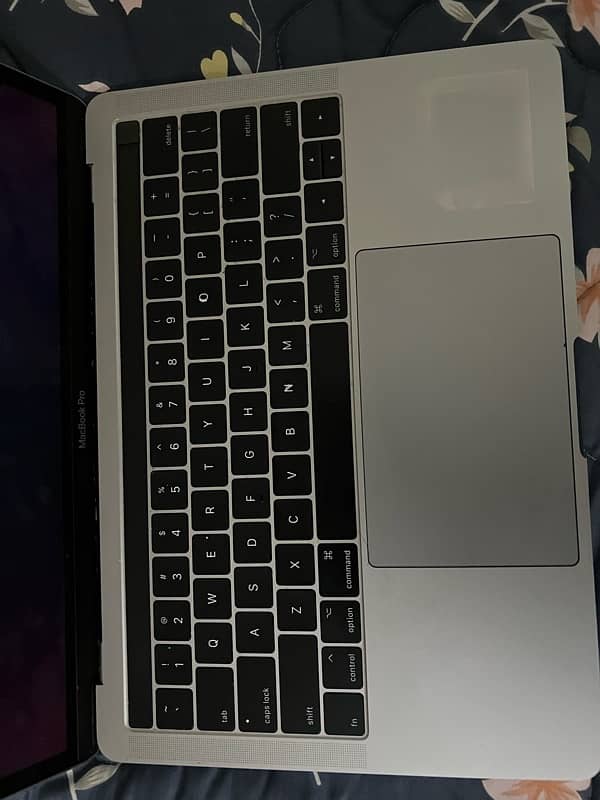 macbook pro 2016 3