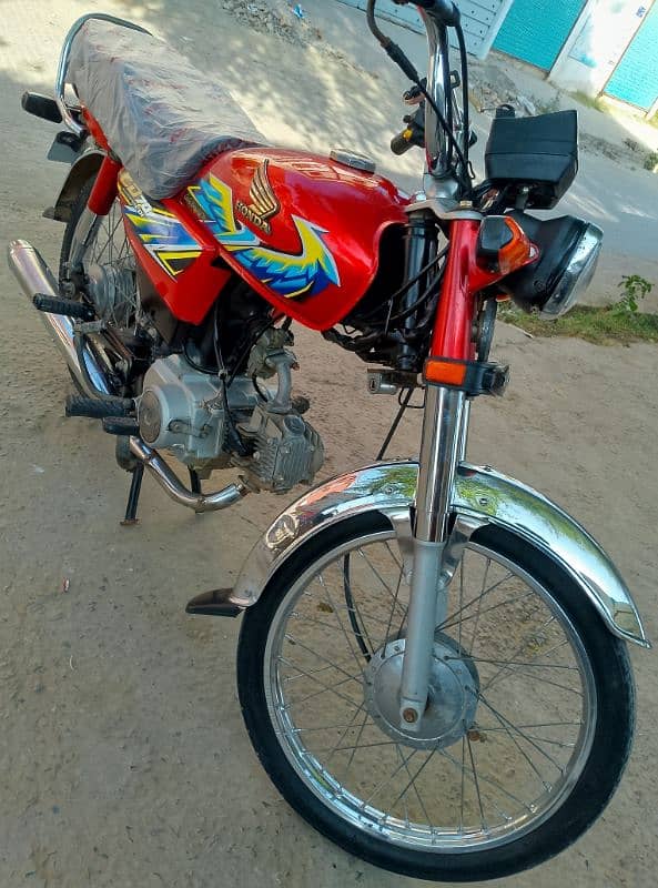 New condition bike CD 70 Honda 2020 model 4