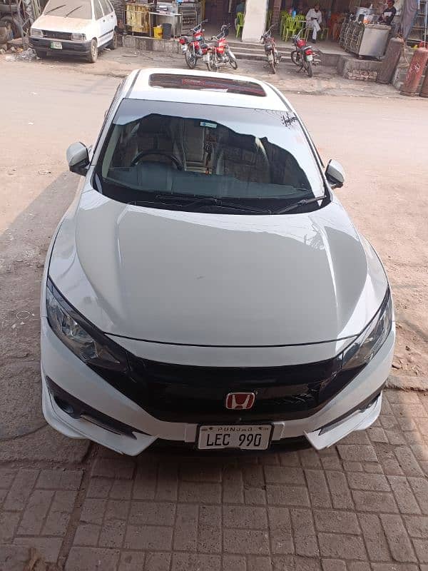 Honda Civic Oriel 2018 10