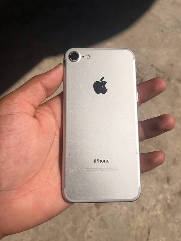 iphone 7 // 128 GB // PTa approved 3