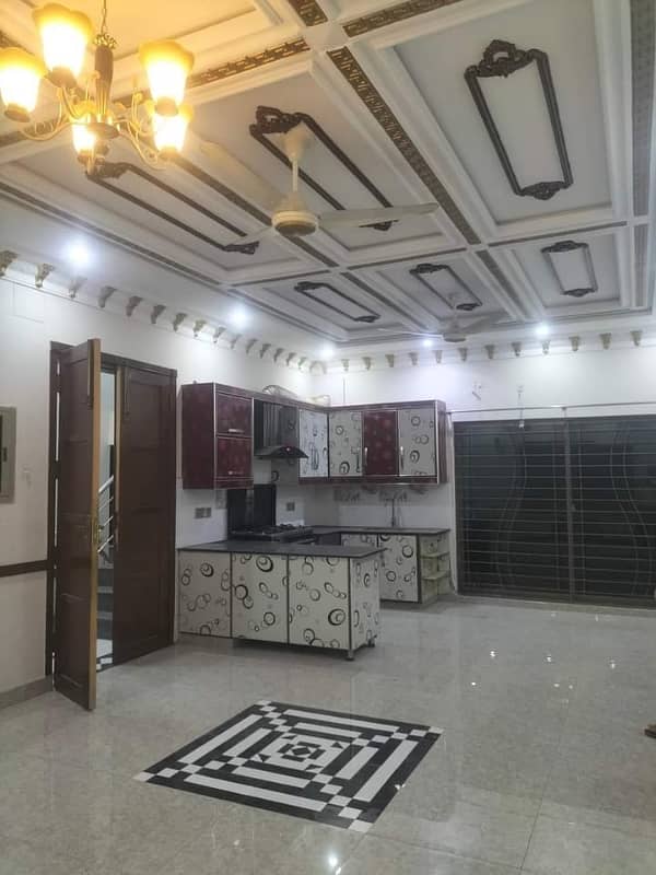 10 marla upper portion available for rent in husain block 5