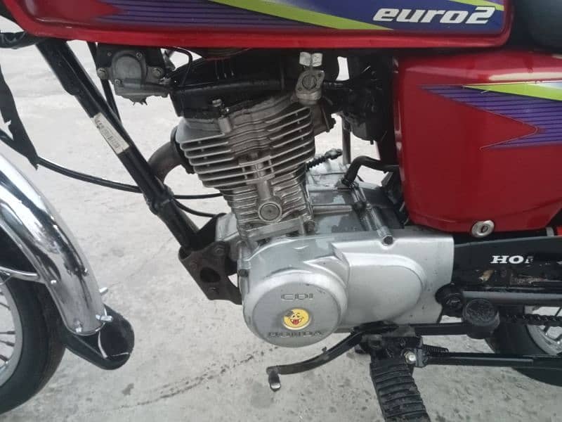 Honda 125 "URGENT SALE" call/W, App 0333-4732348 2