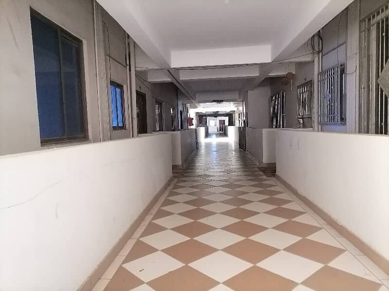 Ideal 1000 Square Feet Flat Available In Diamond Residency, Karachi 15