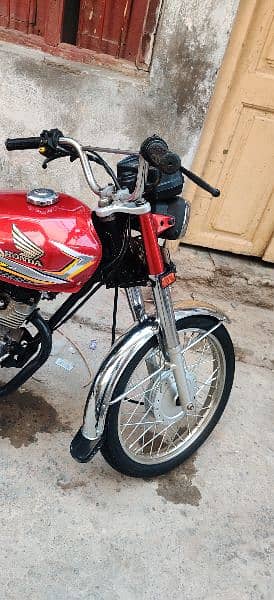 Honda CG125 2014 Model 4