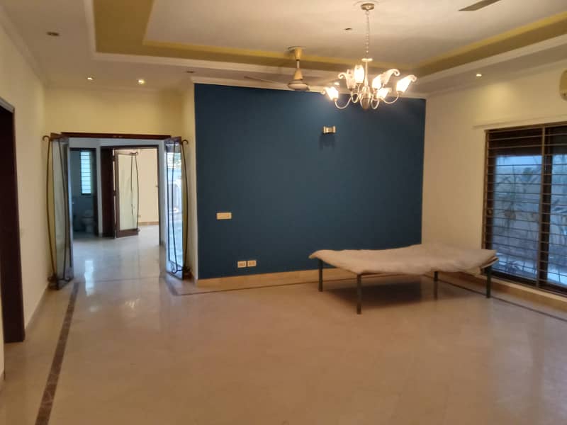 1 Kanal Nice Out Class Luxury Bungalow For Rent In DHA Phase 3 Lahore 6