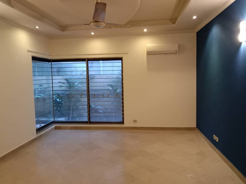 1 Kanal Nice Out Class Luxury Bungalow For Rent In DHA Phase 3 Lahore 12