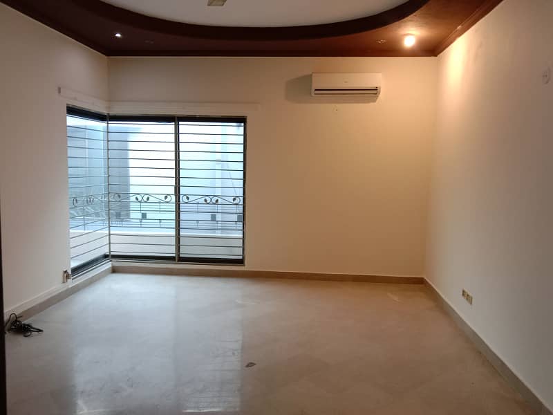 1 Kanal Nice Out Class Luxury Bungalow For Rent In DHA Phase 3 Lahore 17