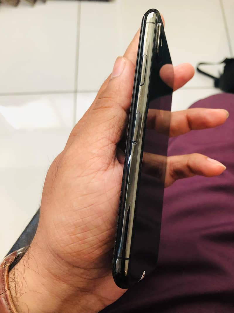 Apple Iphone X 64 gb Pta Approvrd 2