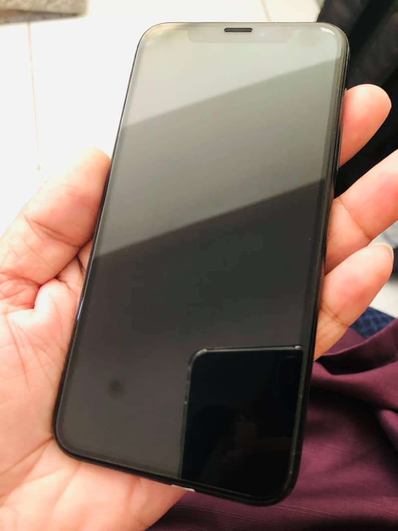 Apple Iphone X 64 gb Pta Approvrd 7