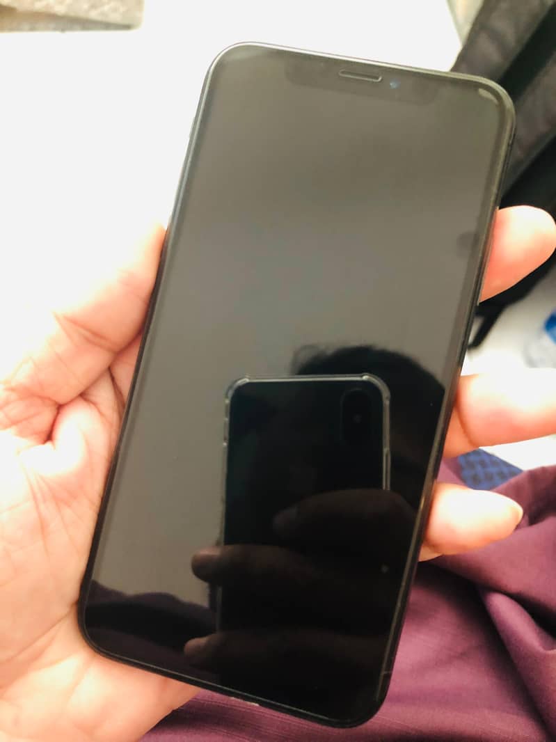 Apple Iphone X 64 gb Pta Approvrd 8