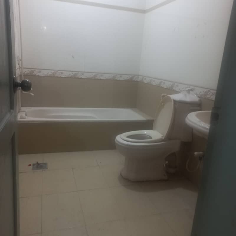 UPPER PORTION FOR RENT G11 5MARLA 6