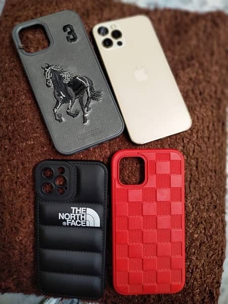 Iphone 12 Pro FU (not JV) with Airpods Pro 2nd gen and 3 Cases 15