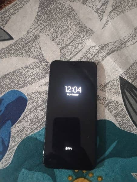 Samsung A30 4gb+ 64 gb with  box charger 1