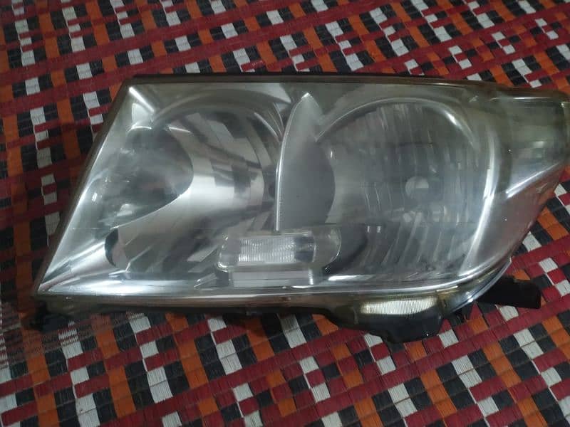 land cruiser headlight LHS 2008 to 2015 1