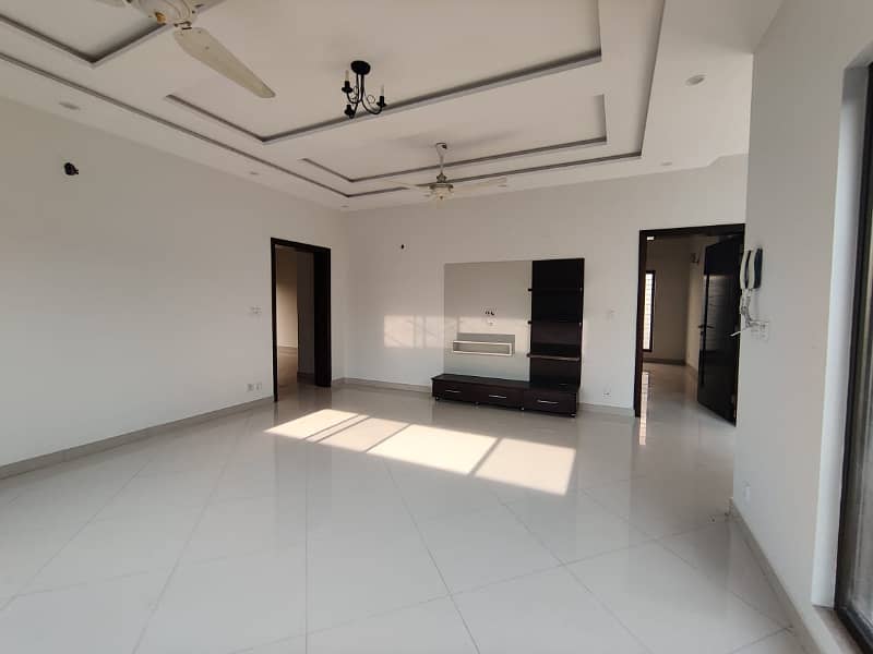 1 Kanal Brand New Upper Portion Separate Entrance Available For Rent PHASE 3 X BLOCK 4