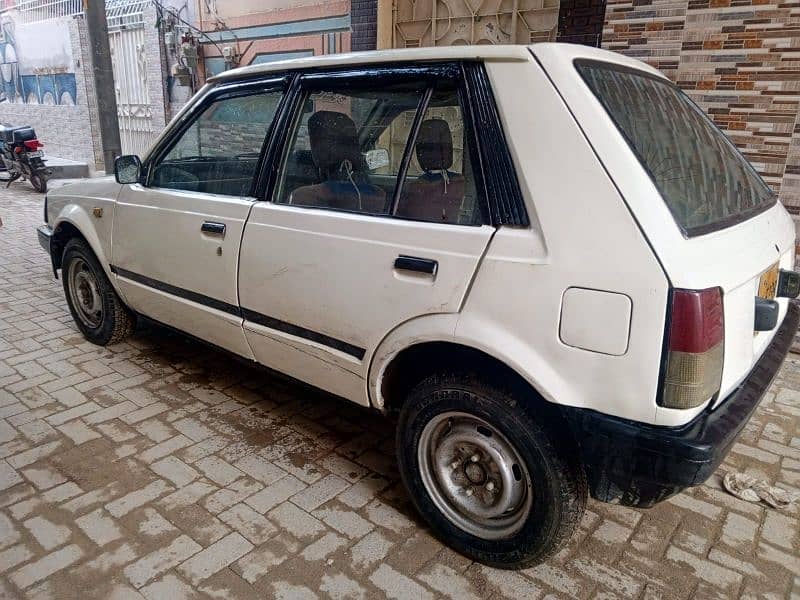 Daihatsu Charade 1992 0.31. 589.79. 94.5 4