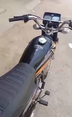 Honda CG125 Karachi ka number laga hua hai (Call ""03278290878) 0