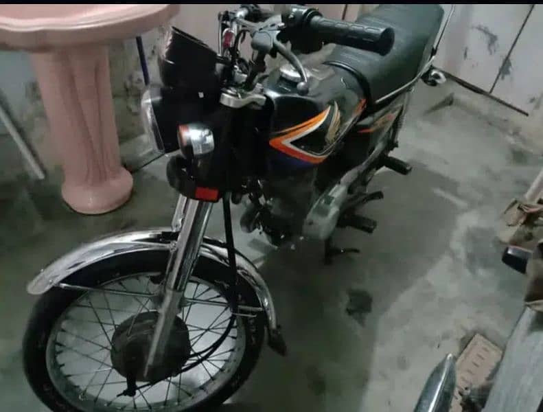 Honda CG125 Karachi ka number laga hua hai (Call ""03278290878) 4