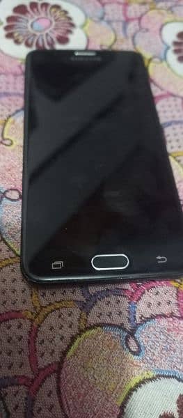 Samsung Galaxy J7 prime 1