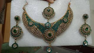 very good quality jewelry set