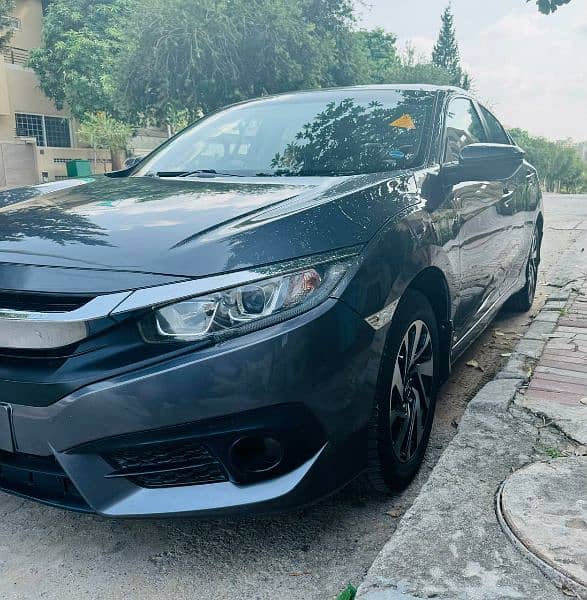 Honda Civic Oriel 2018 4