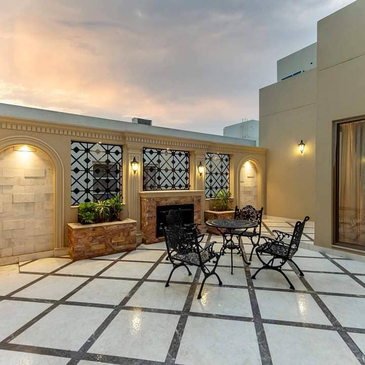 25 Marla Beautifully Short Time Out Class Full Furnished house Solar Insatal Slightly Used Super Hot Locaion Bungalows Upper Portion Is Available For Rent In The Best Block Of DHA Phase 4 Lahore. 1