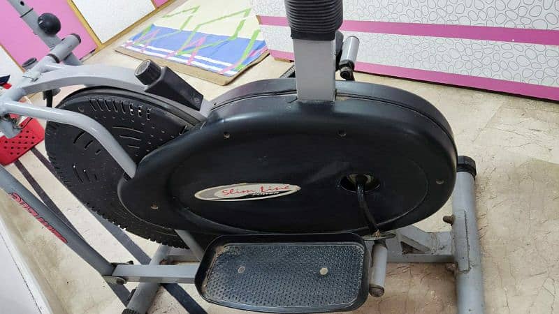 Elliptical Machine (Gym & Exercise equipment) 5