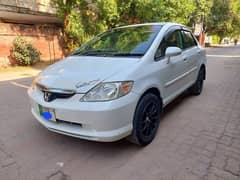 Honda City IDSI 2005 better wagonr alto corolla mira