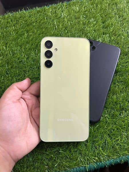 galaxy A24 in warranty 8/128 0