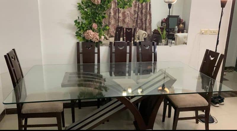 Dining table with 8 chairs 3