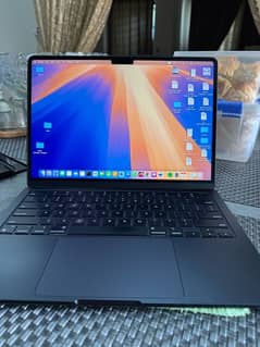 Apple macbook air M2 (2022)