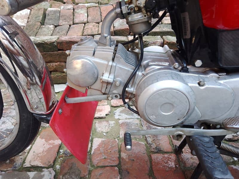 Honda 70 2022 model only serious buyers contet me 1