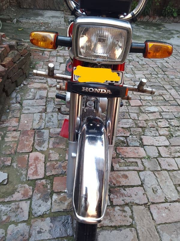 Honda 70 2022 model only serious buyers contet me 3