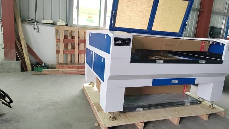 CO2 Laser cutting engraving machine Double Head 150 W 2