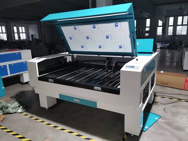 CO2 Laser cutting engraving machine Double Head 150 W 10