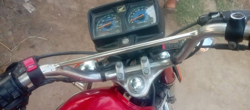 sale bike urgent Honda 125 8