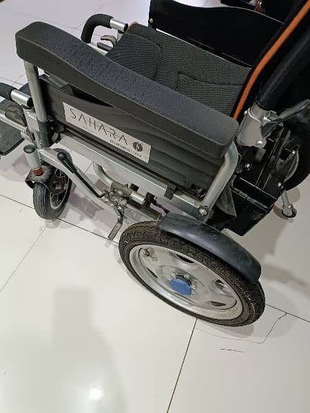 Chargeable Electric Wheel chair 8