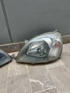 Toyota Vitz 1999 - 2001 Headlights