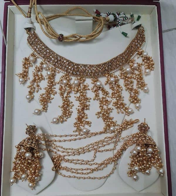 one time used jewelry at low price 2