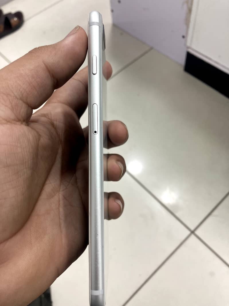 iphone 8plus 256gb pta approved all ok 2