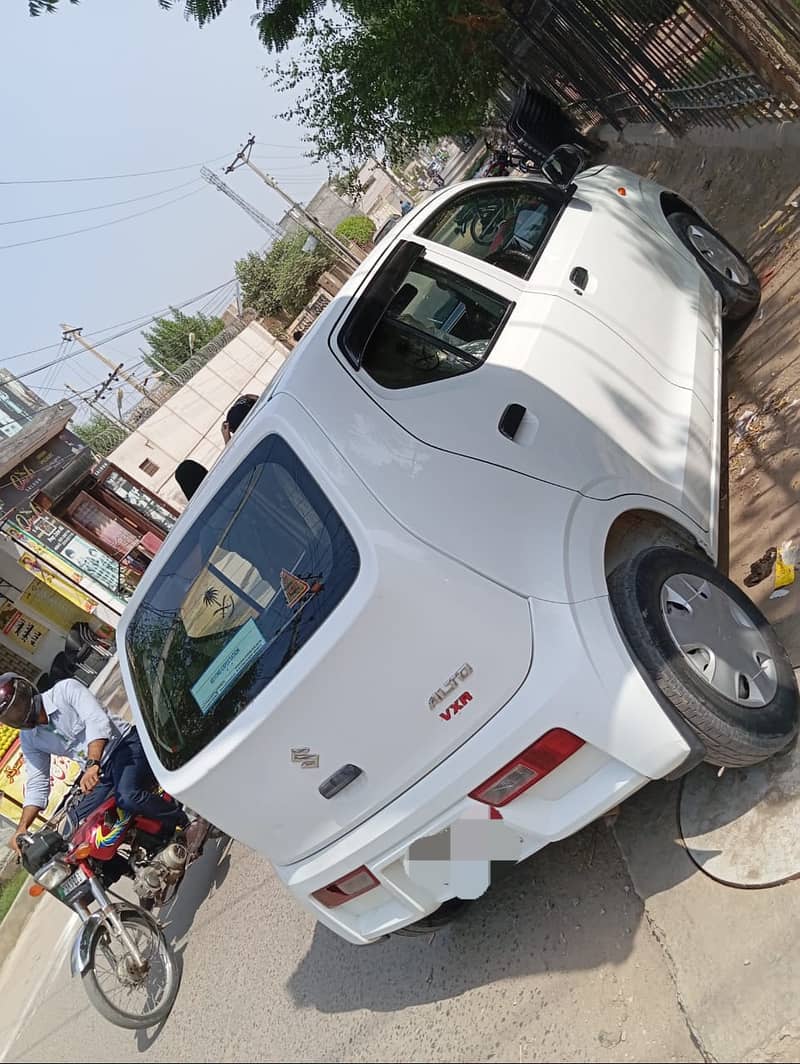 Suzuki Alto VXR  2019  white colour 4