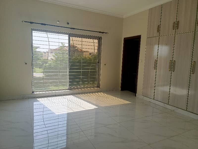 Separate Gate Upper Portion For Rent 0