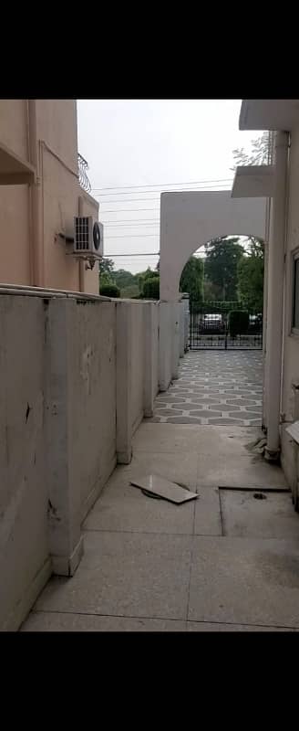 Two Separate Gated 1 Kanal House For Sale 30