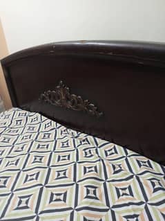 single bed with matress