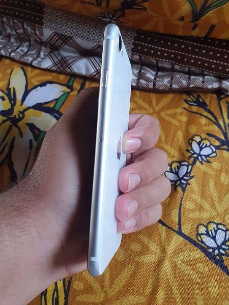 iPhone SE 2020 NON PTA JV 3