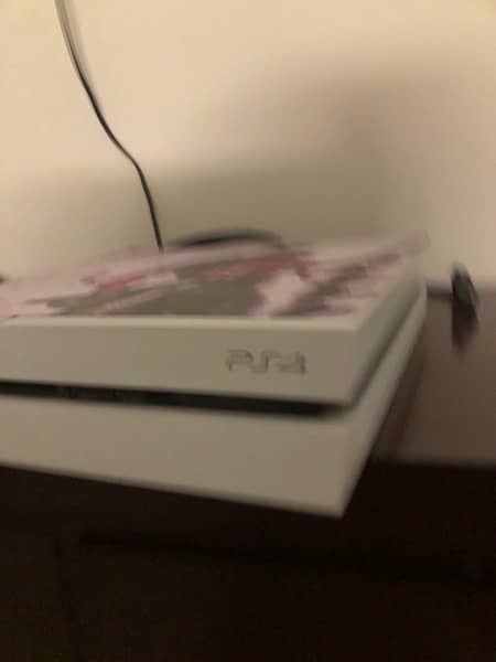 PS4 fat rare white colour 2